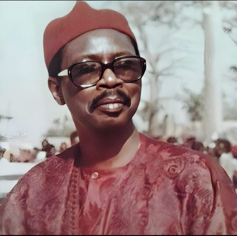 Serigne Cheikh Ahmed Tidiane Sy Al Maktoum, photo de jeunesse