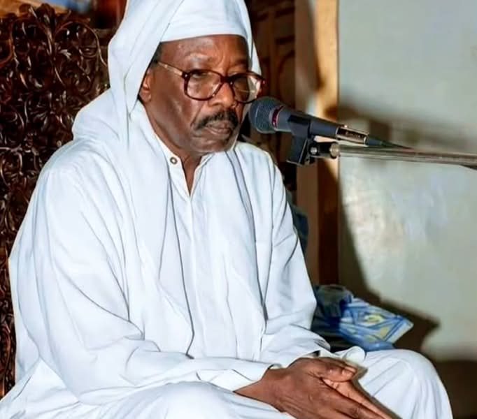 Serigne Cheikh Ahmed Tidiane Sy Al Maktoum lors d’une causerie